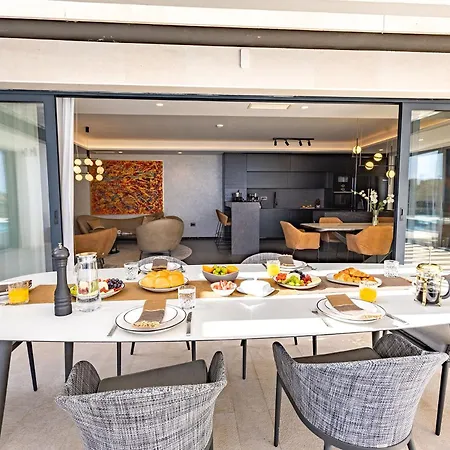 Вилла Luxury G With Private Pool And Near Dubrovnik *